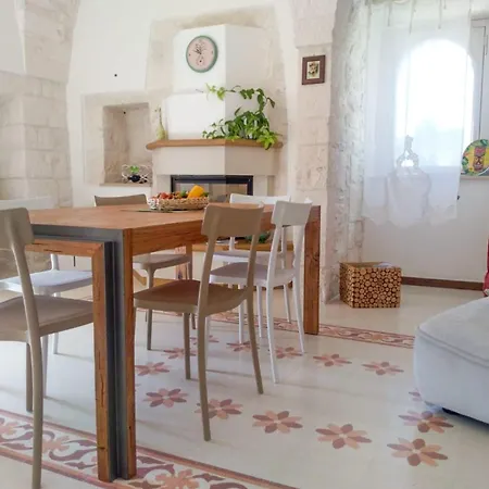 Trullo Gelso Rosso Дом отдыха Остуни